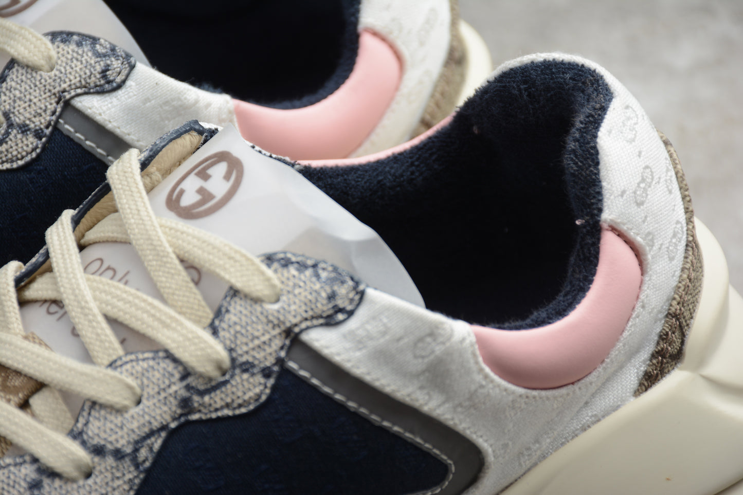 Guссi Rhyton 'Beige White Pink'