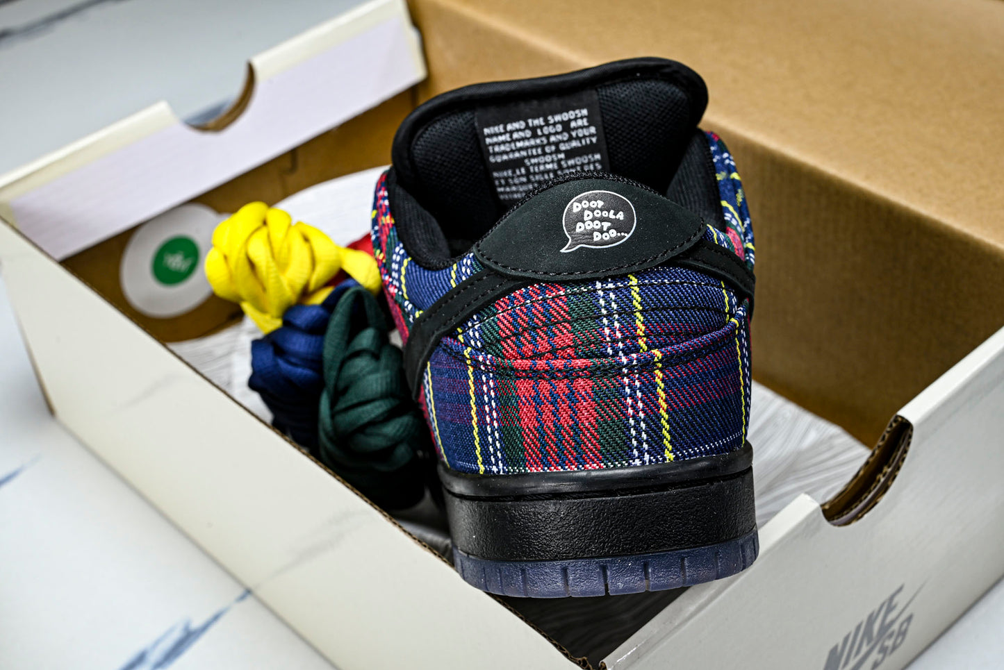 SB Dnk Low x Nardwuar 'Tartan'