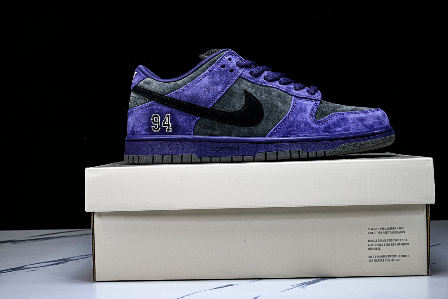 SB Dnk Low x Supreme 94 Ink