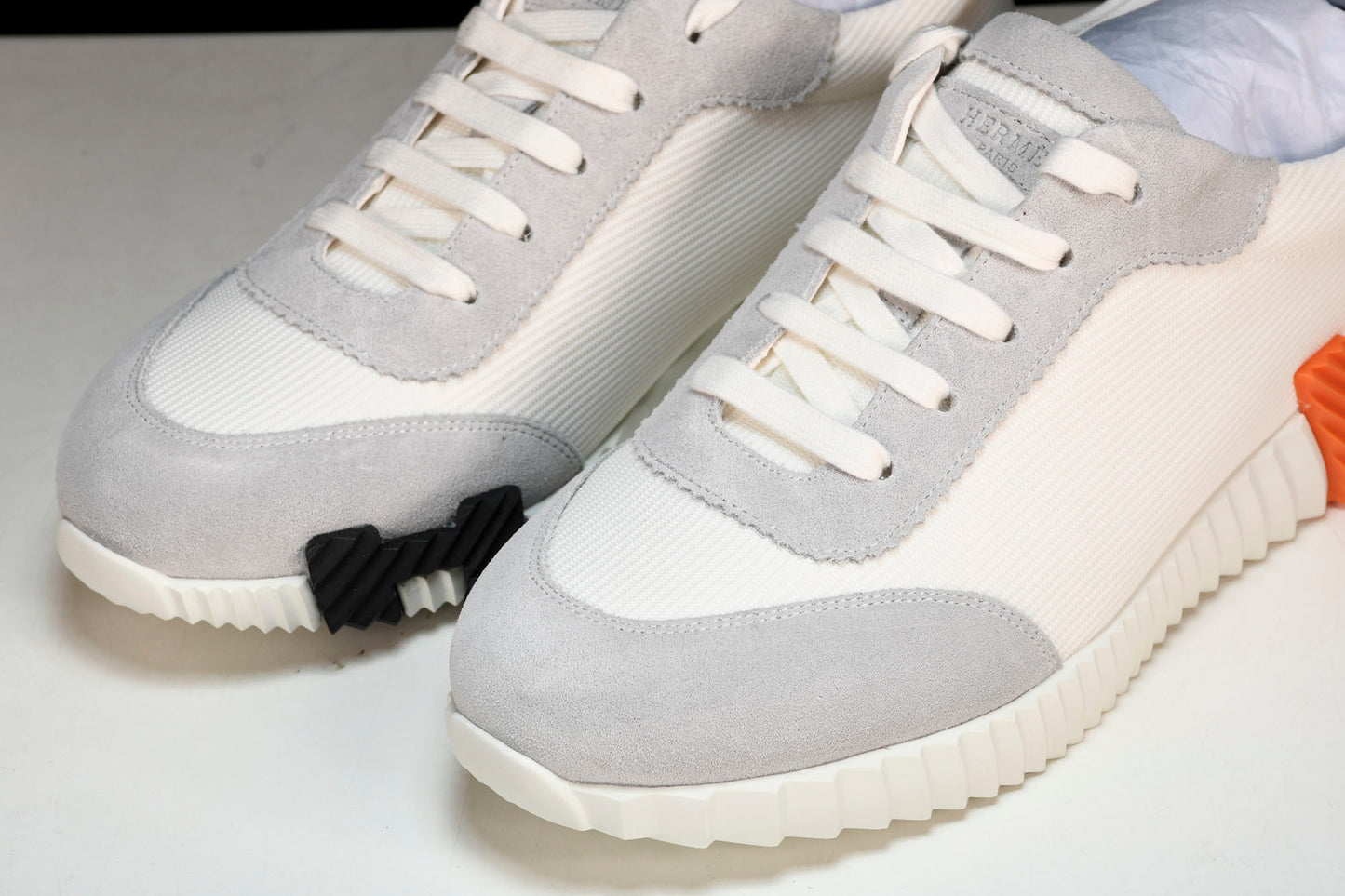 Hermès Bouncing Sneaker 'Blanc Orange Gris'