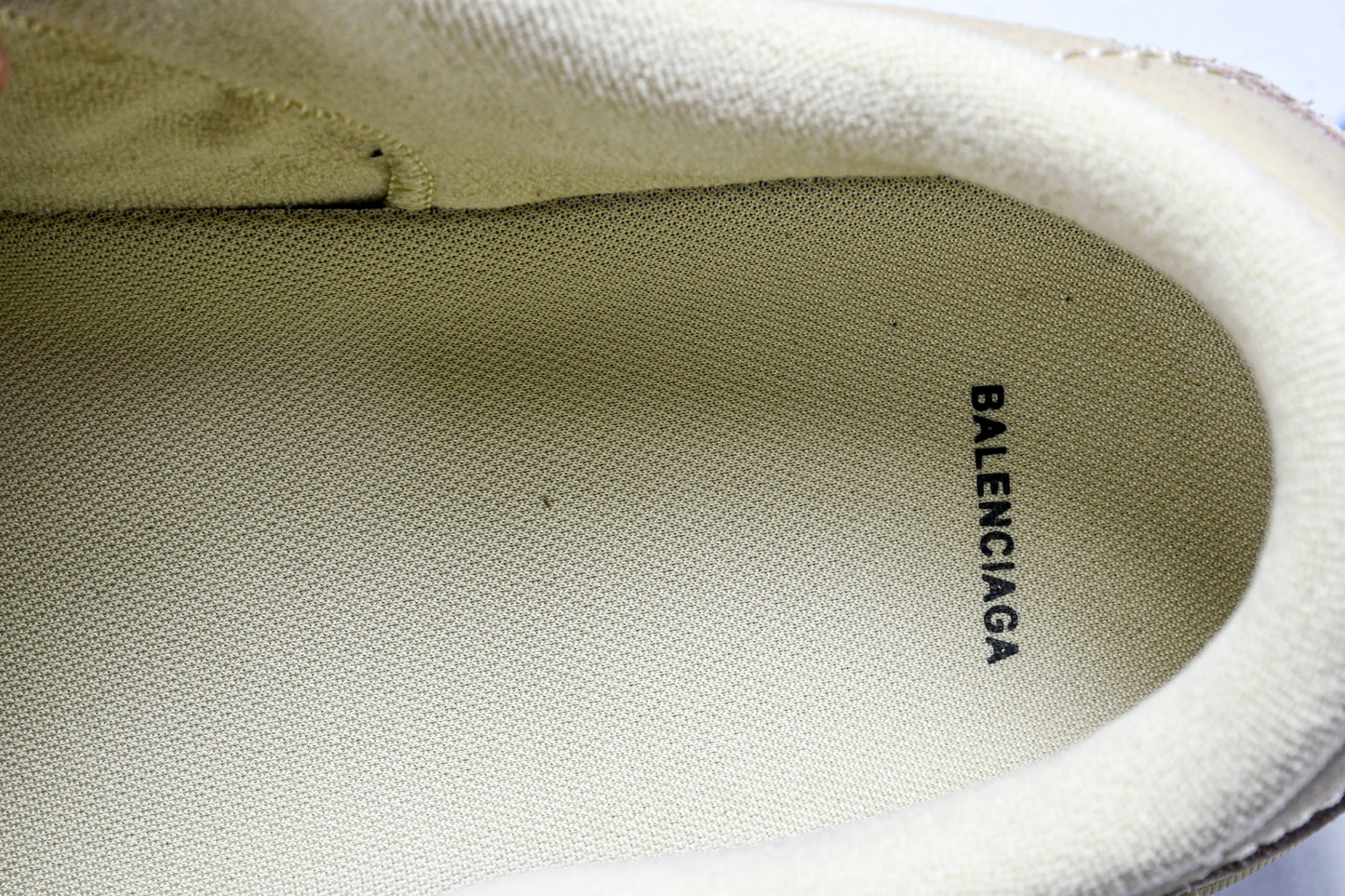 Вalenciaga Hamptons Worn-Out Sneaker 'Beige'