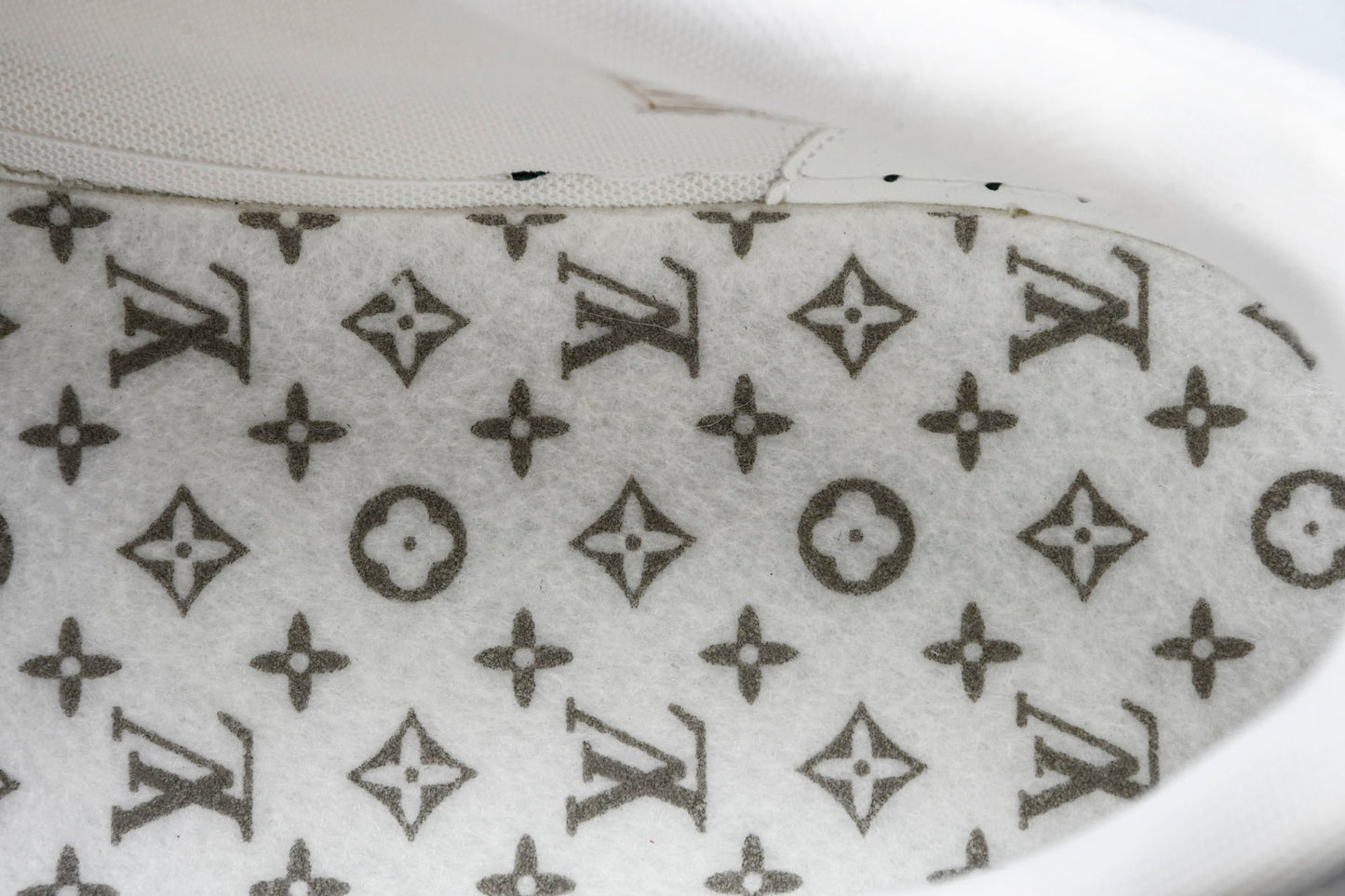 Louis Vuittоп Trainer Low Velcro Strap 'Perforated Green'