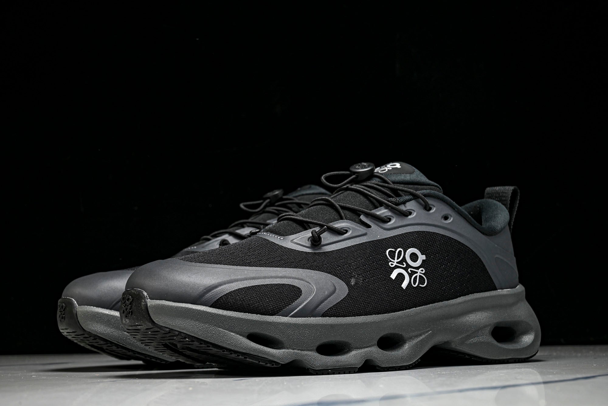 LOEWE × ON Cloudsolo 'Black'