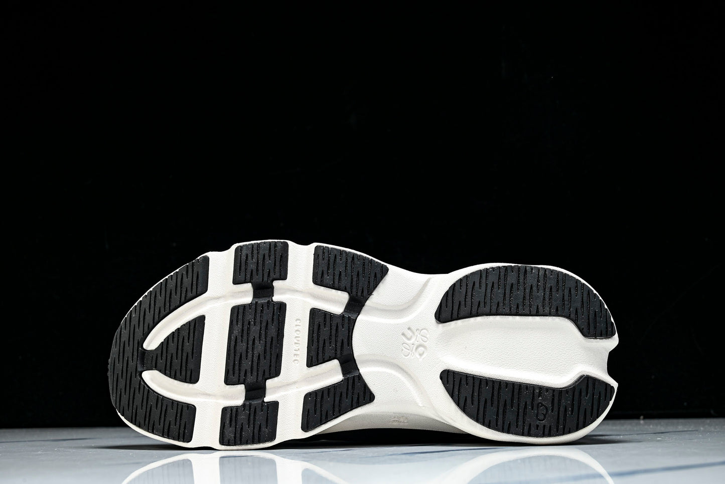 LOEWE × ON Cloudsolo 'White Black'