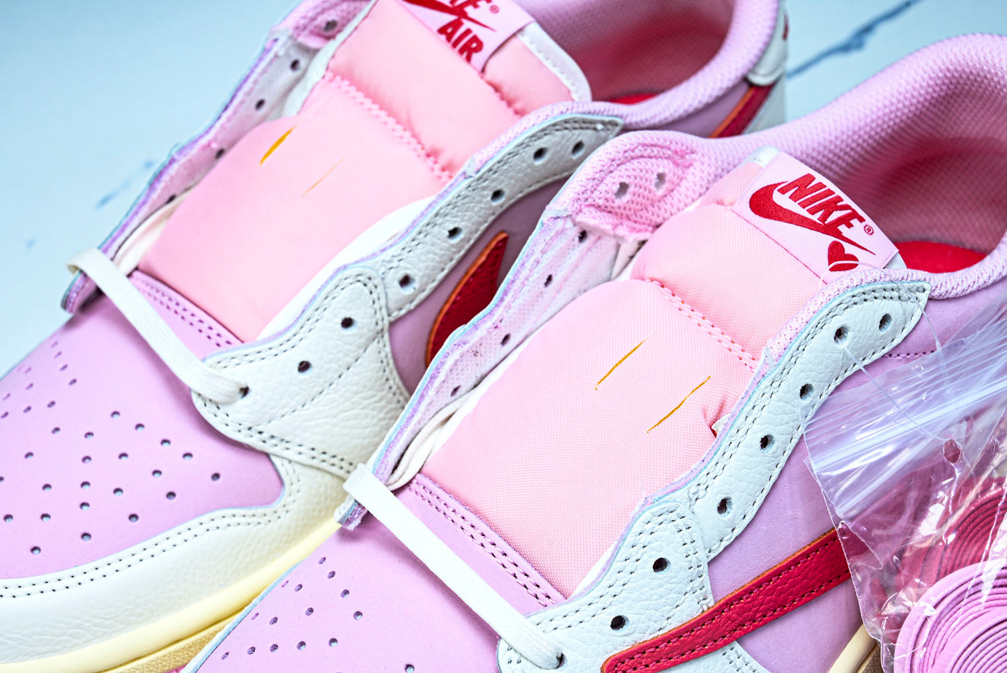 Travis Scott AJ1 Retro Low OG 'Tropical Pink'