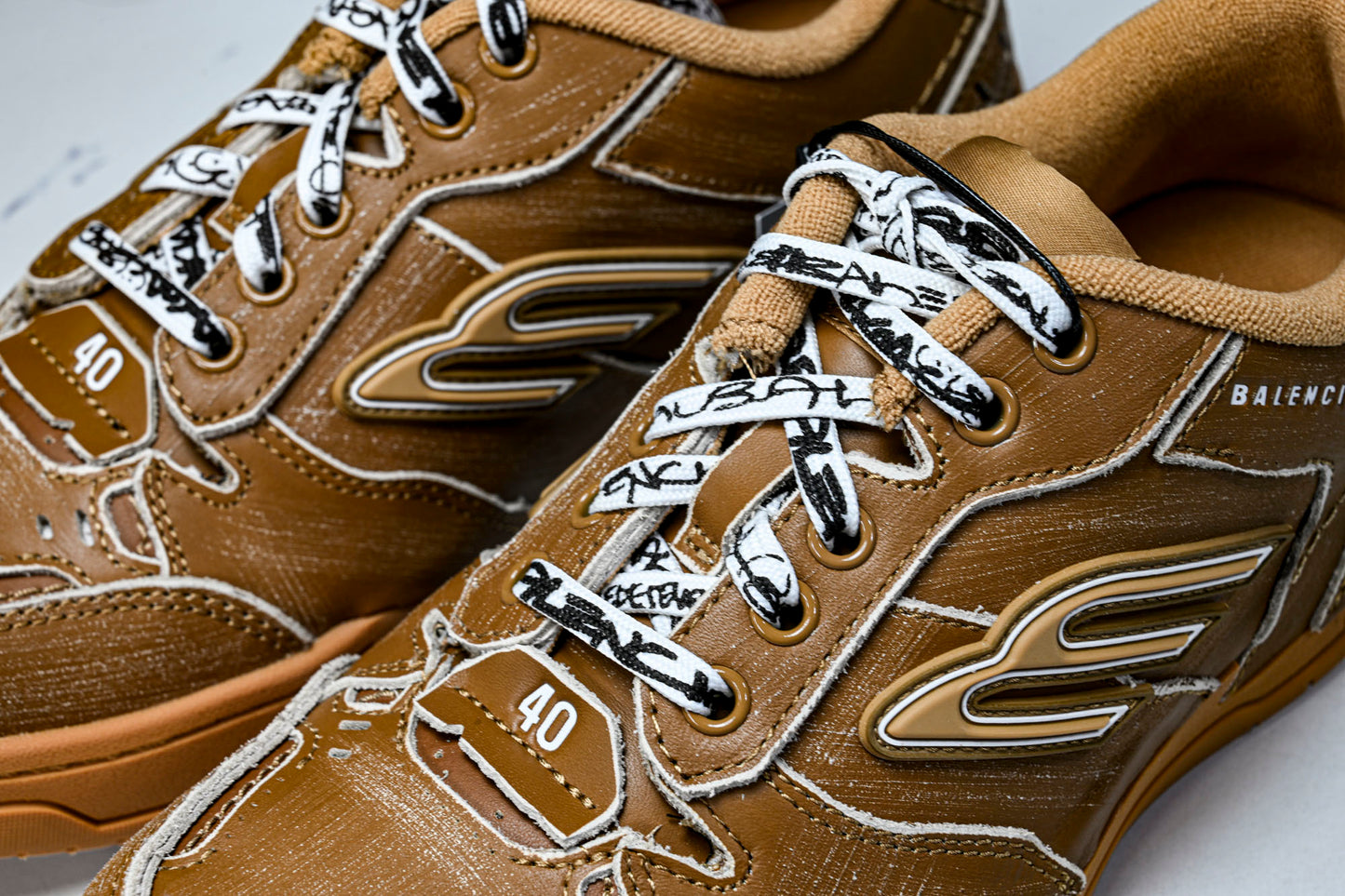 Вalenciaga Hamptons Worn-Out Sneaker 'Camel Brown'