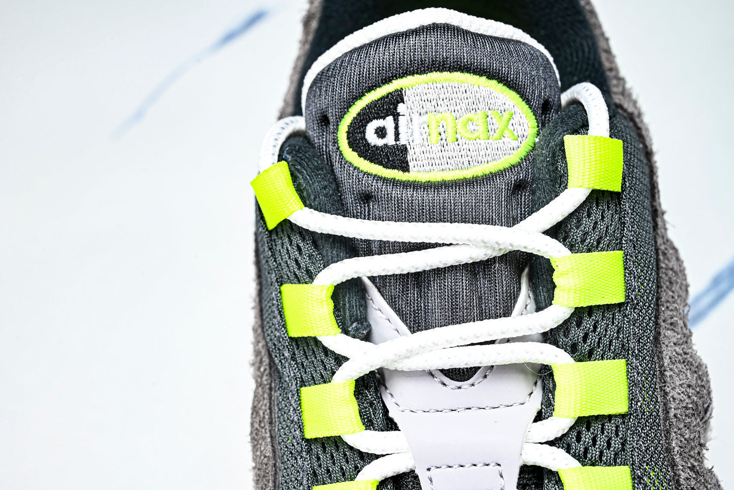 AM95 OG 'Reverse Gradient Neon'