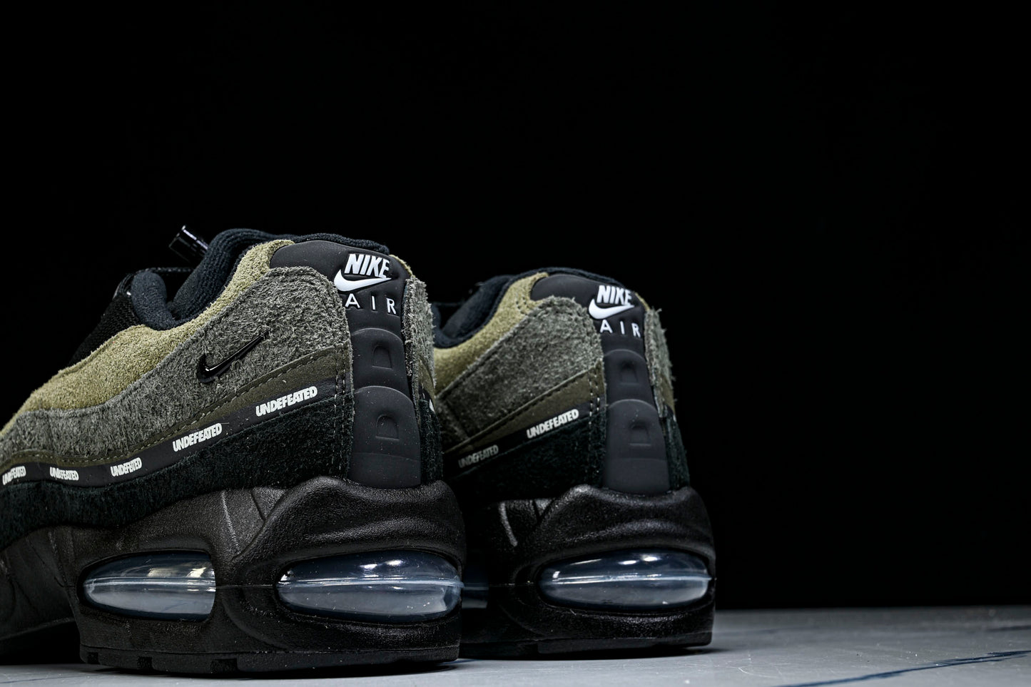 Undefeated x AM95 Geo Exclusive Pack 'LA Brea'