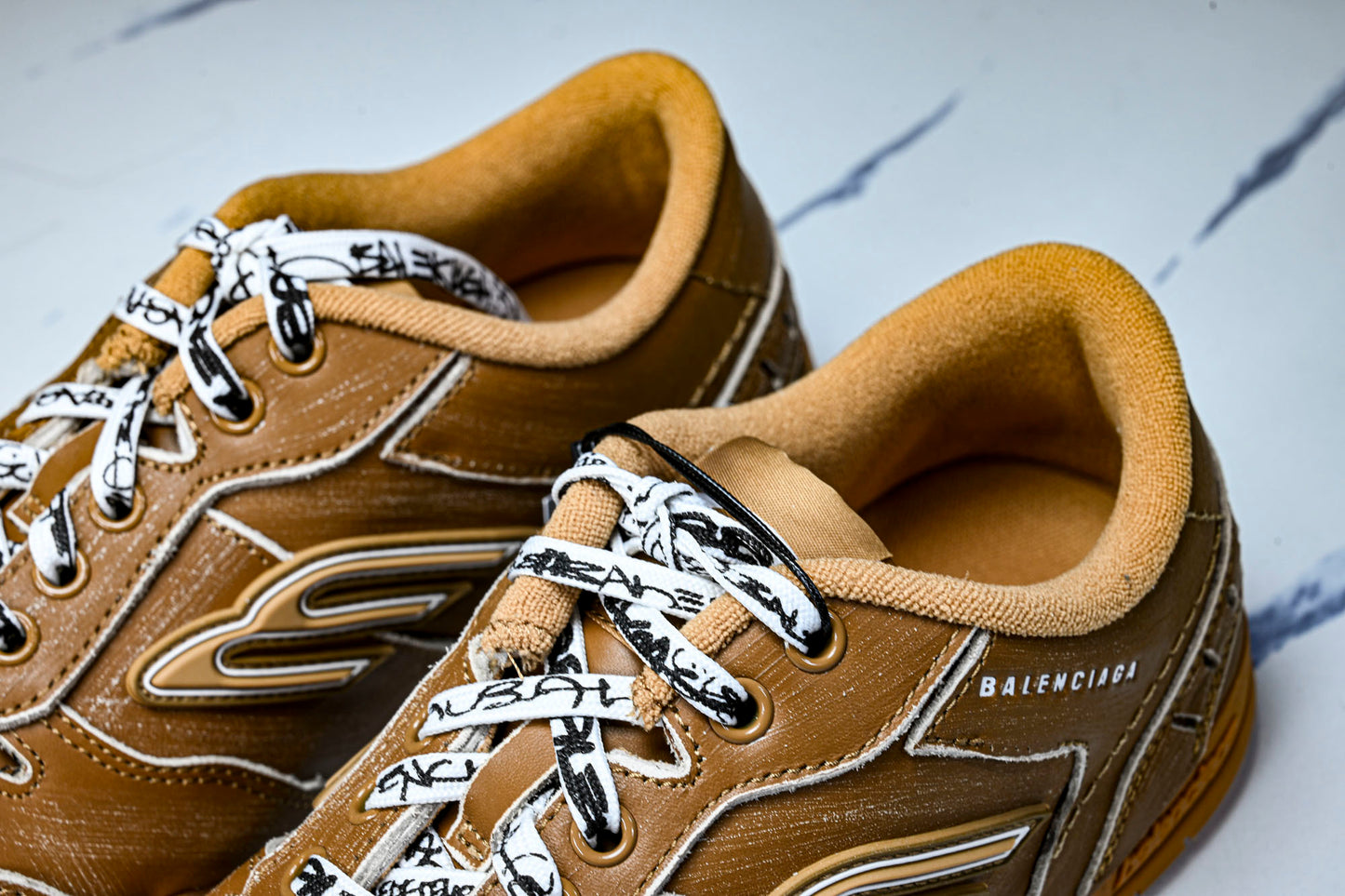 Вalenciaga Hamptons Worn-Out Sneaker 'Camel Brown'