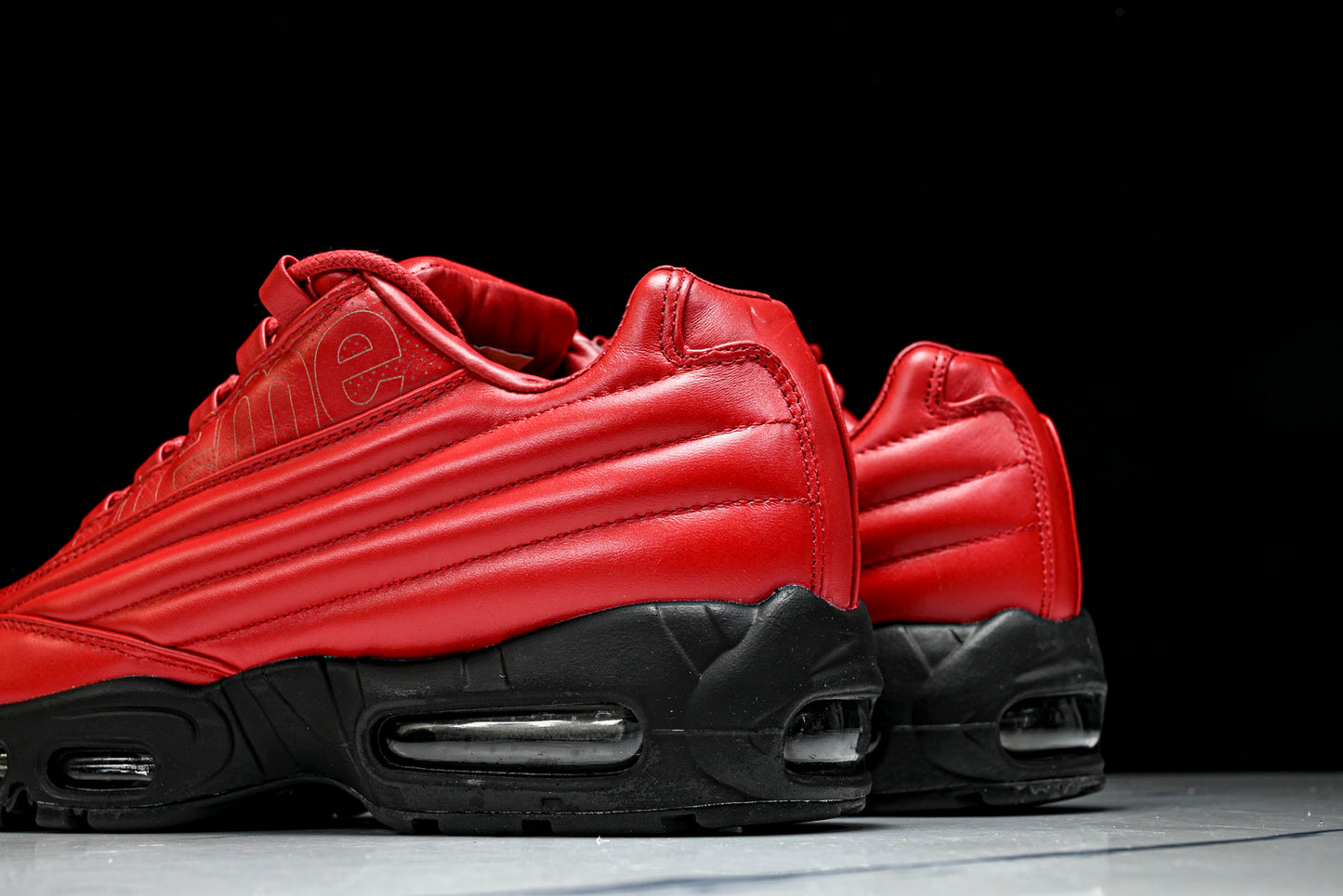 Supreme x AM95 Lux 'Gym Red'