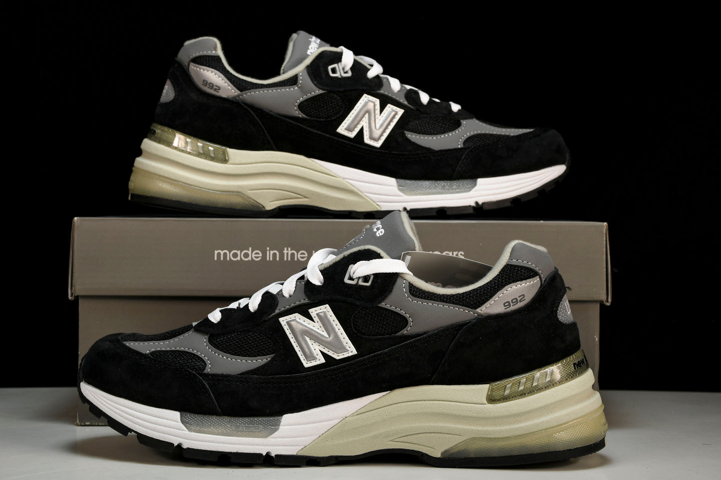 NB 992 'Black Grey Suede'