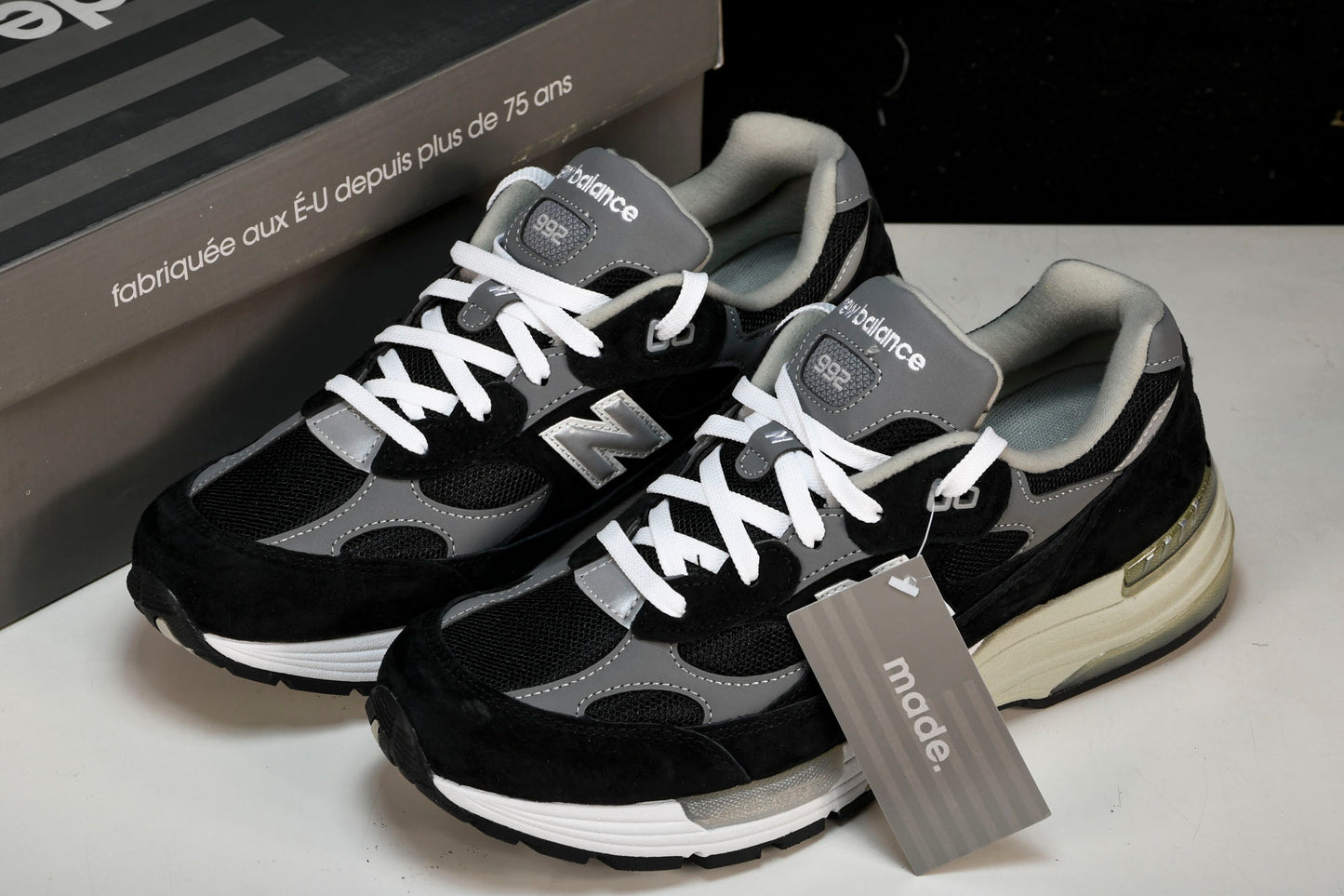 NB 992 'Black Grey Suede'