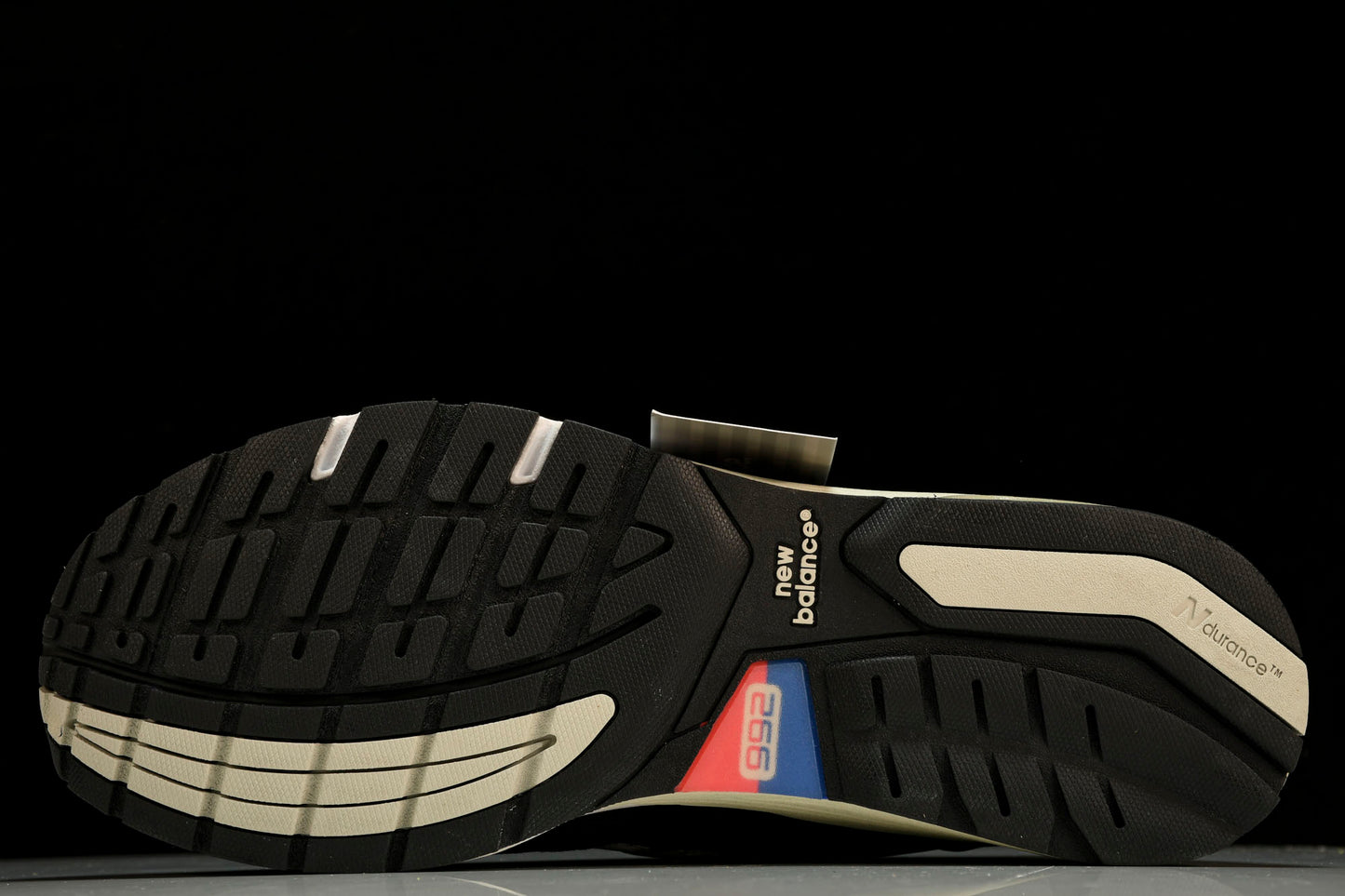 NB 992 'Black Grey Suede'