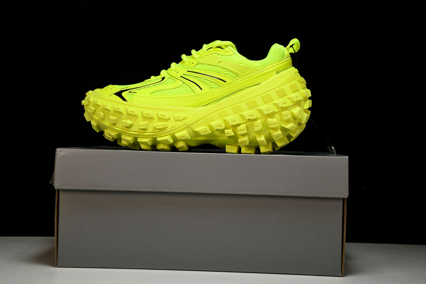 Defender (Bouncer) Sneaker 'Neon Yellow'