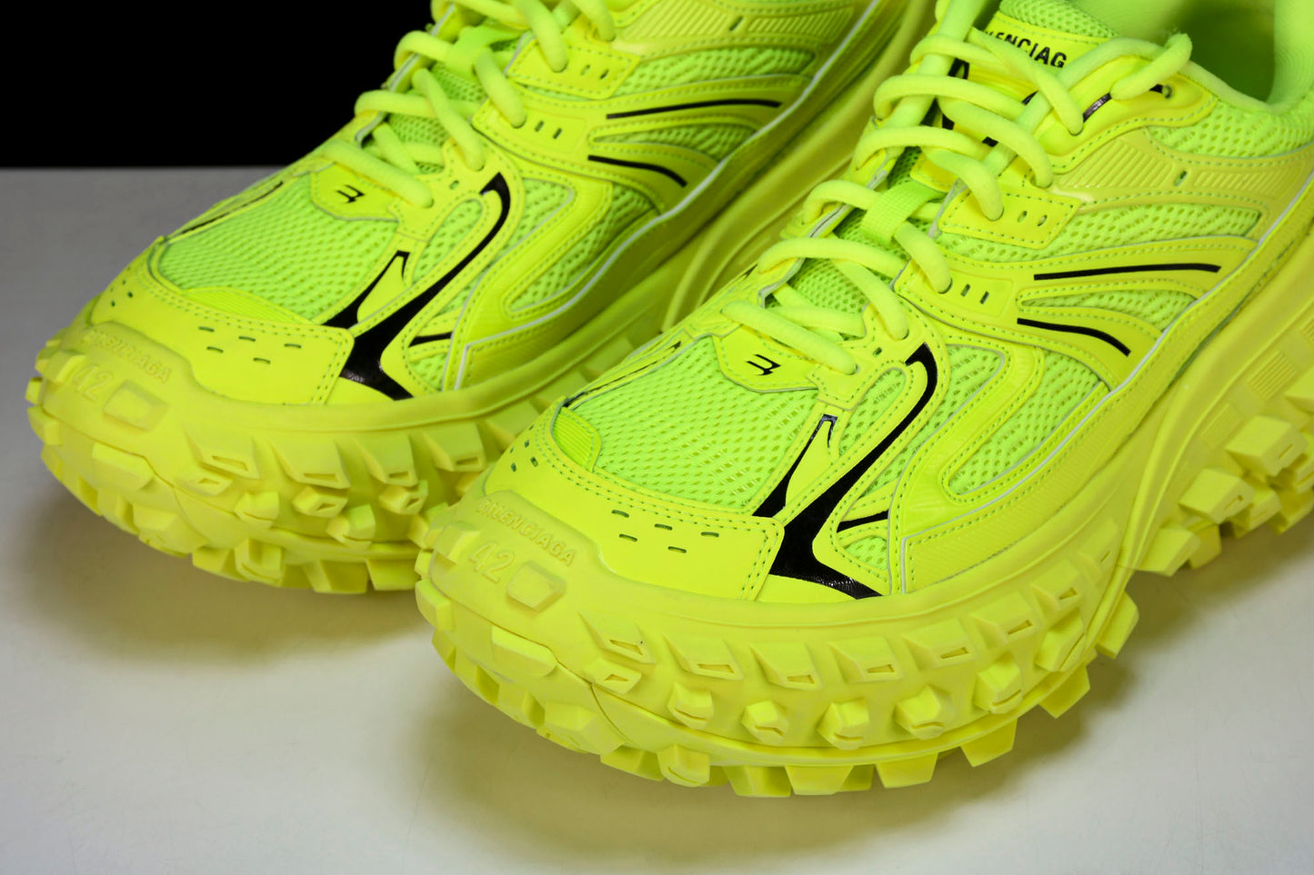 Defender (Bouncer) Sneaker 'Neon Yellow'