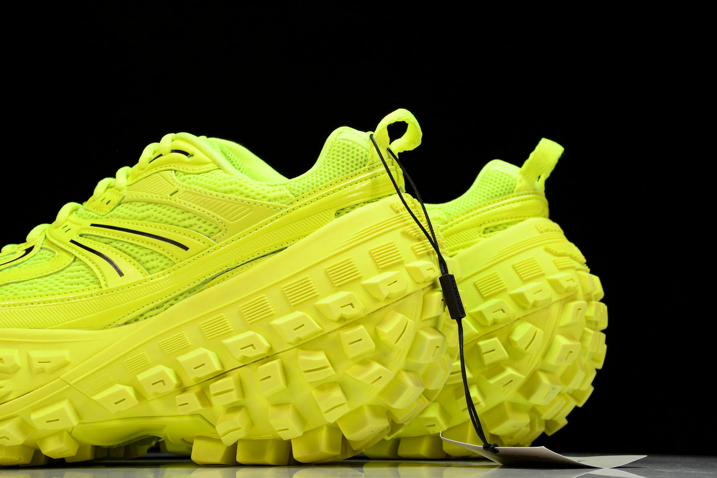 Defender (Bouncer) Sneaker 'Neon Yellow'