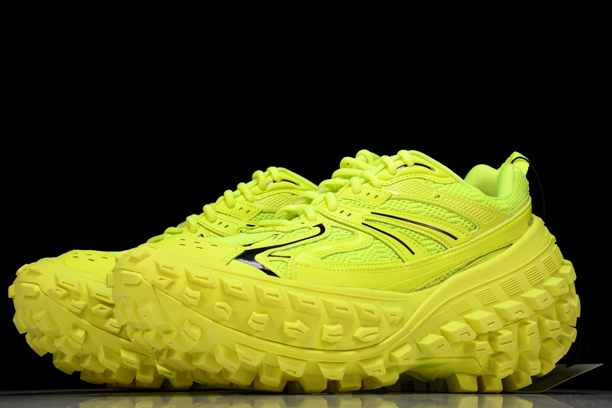 Defender (Bouncer) Sneaker 'Neon Yellow'