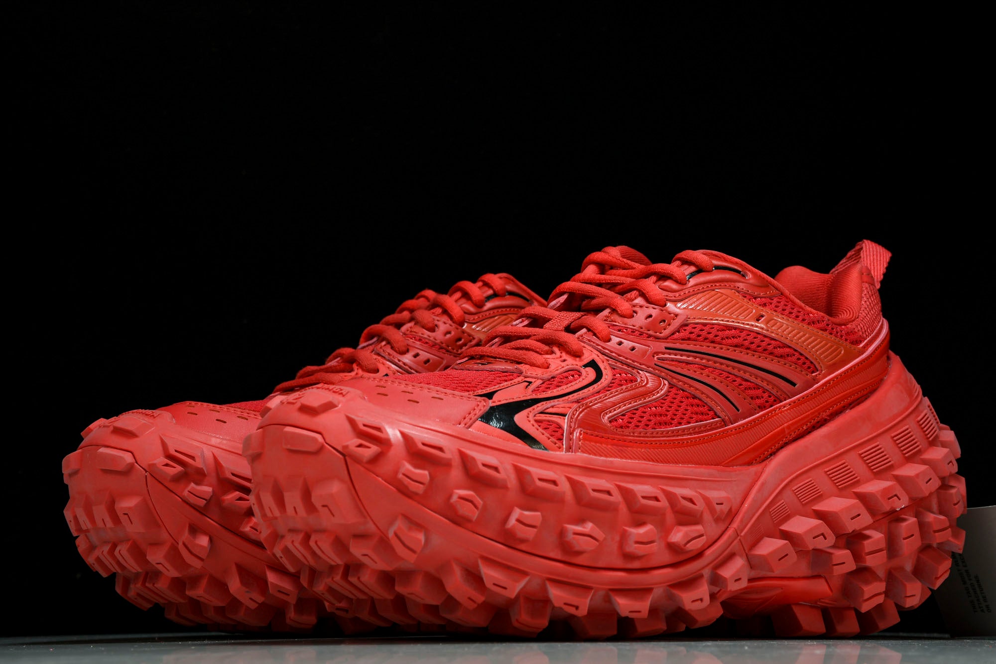 Defender (Bouncer) Sneaker 'Red'