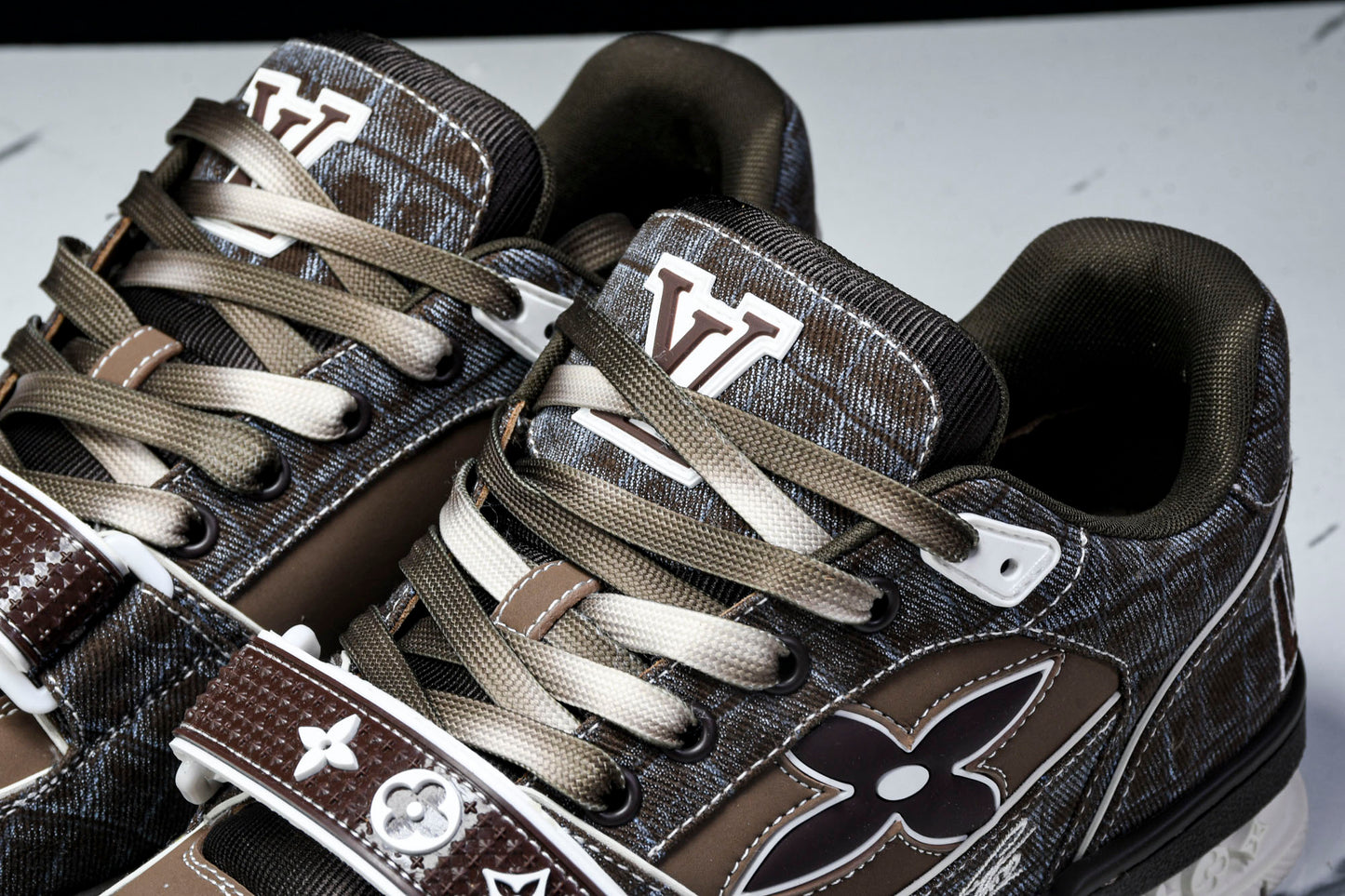 Louis Vuittоп Trainer Low Velcro Strap 'Crocodile Denim Mocha'