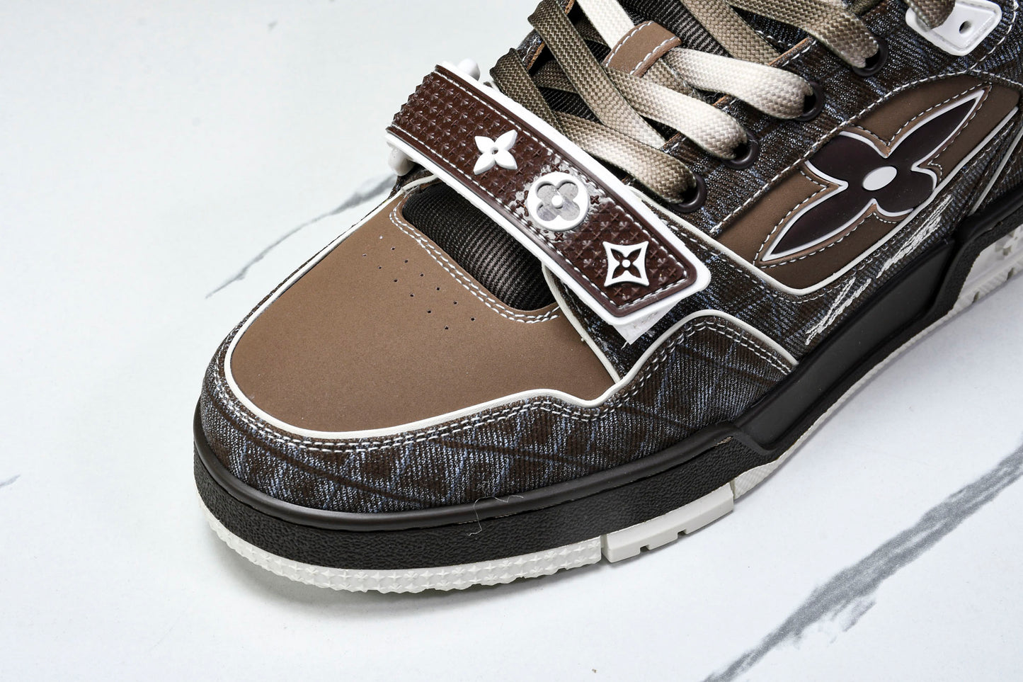 Louis Vuittоп Trainer Low Velcro Strap 'Crocodile Denim Mocha'