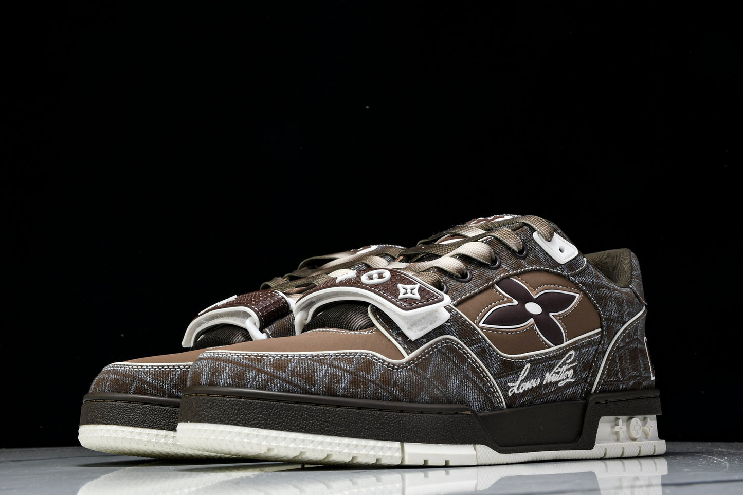 Louis Vuittоп Trainer Low Velcro Strap 'Crocodile Denim Mocha'