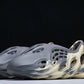 Yzy Foam RNNR 'MX Moon Grey'