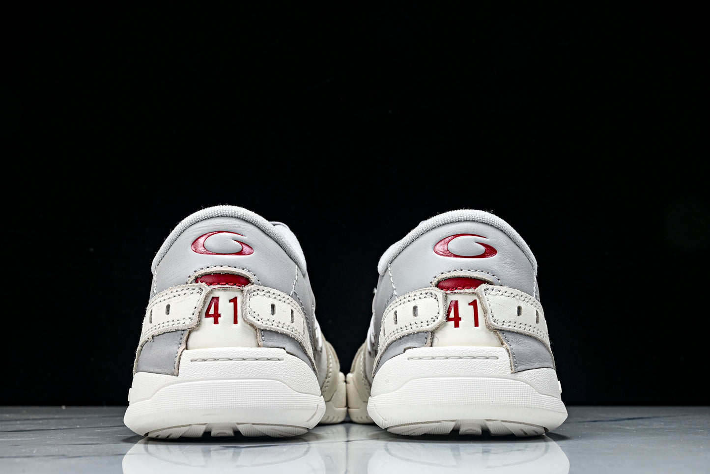Вalenciaga Hamptons Worn-Out Sneaker 'Off-White Grey Red'