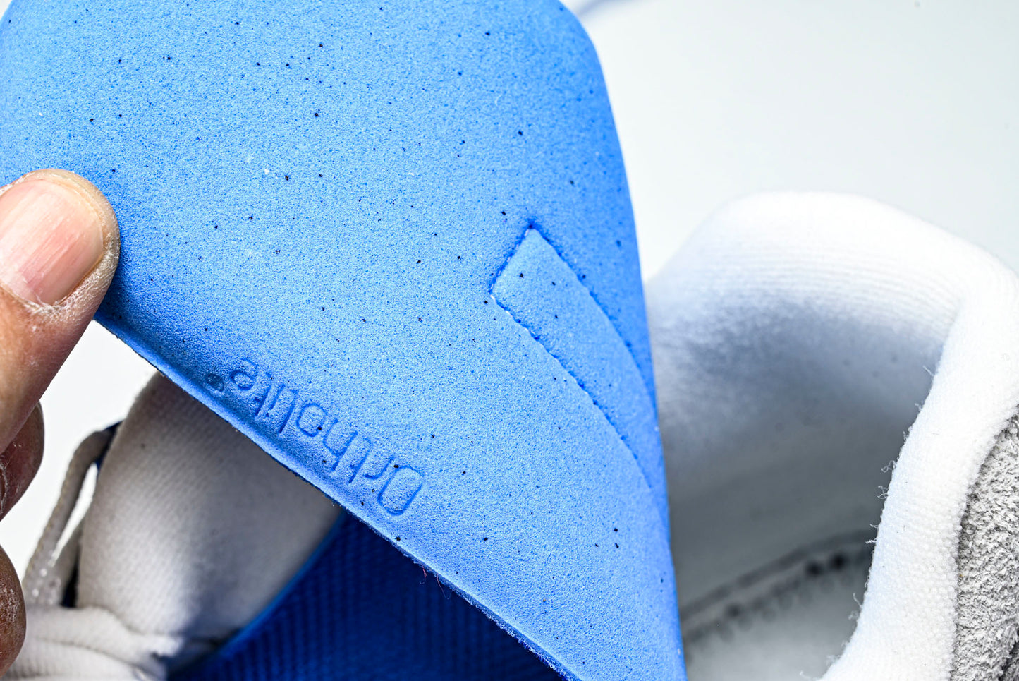 Undefeated x AM95 Geo Exclusive Pack 'Birmingham Hyper Cobalt'