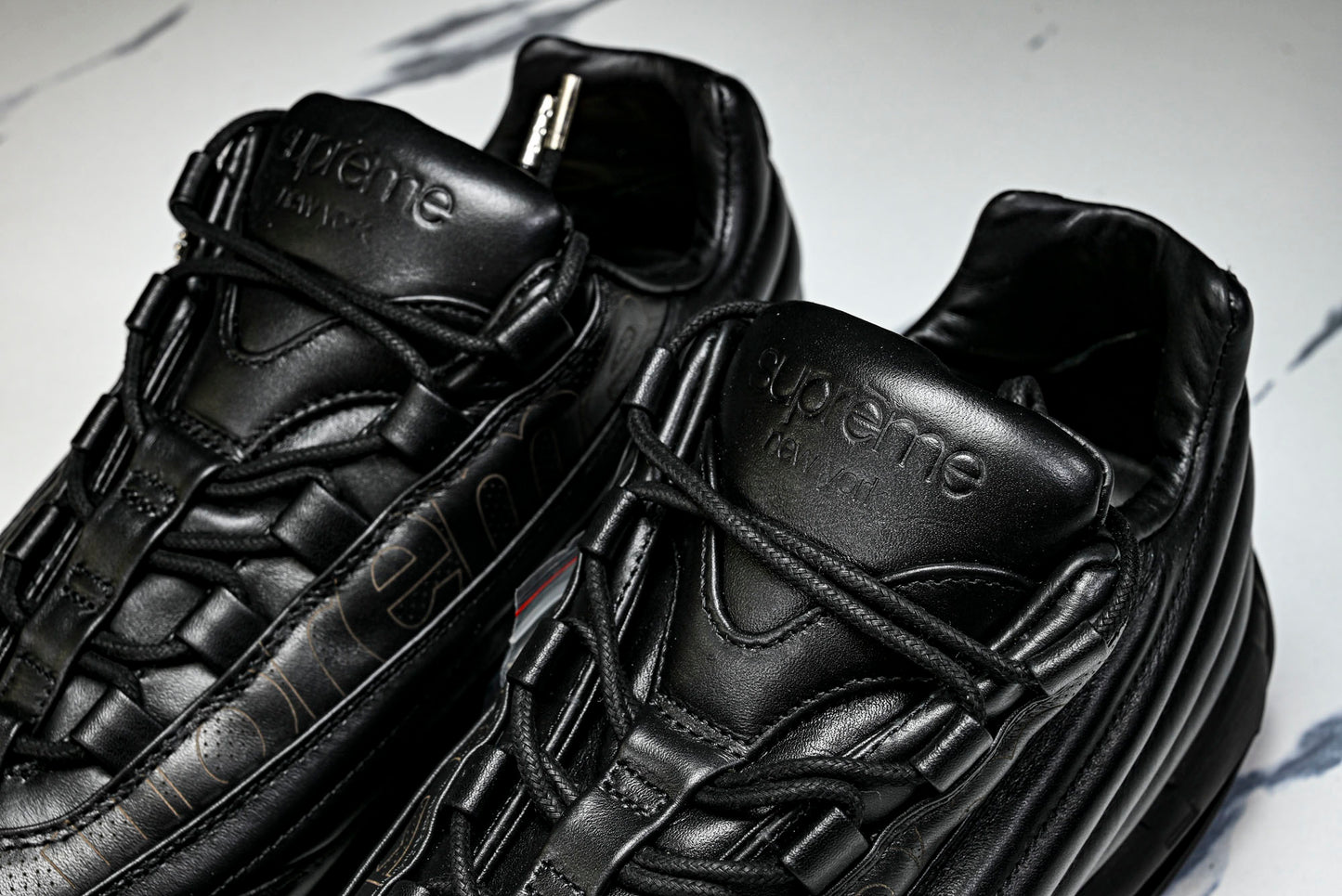 Supreme x AM95 Lux 'Black'