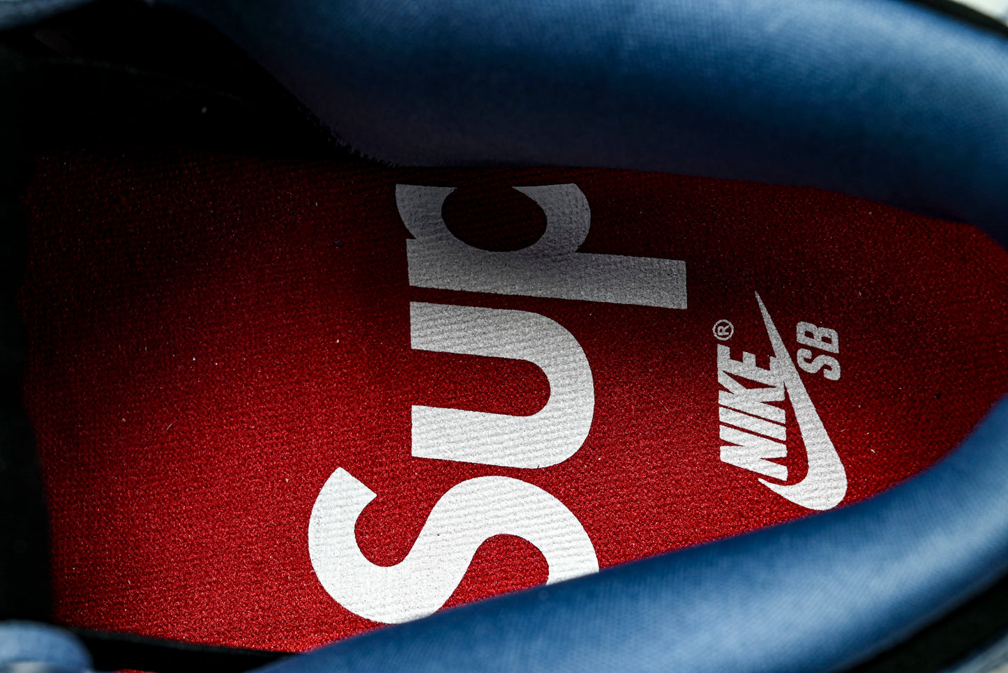 SB Dnk Low x Supreme 94 Ocean Fog