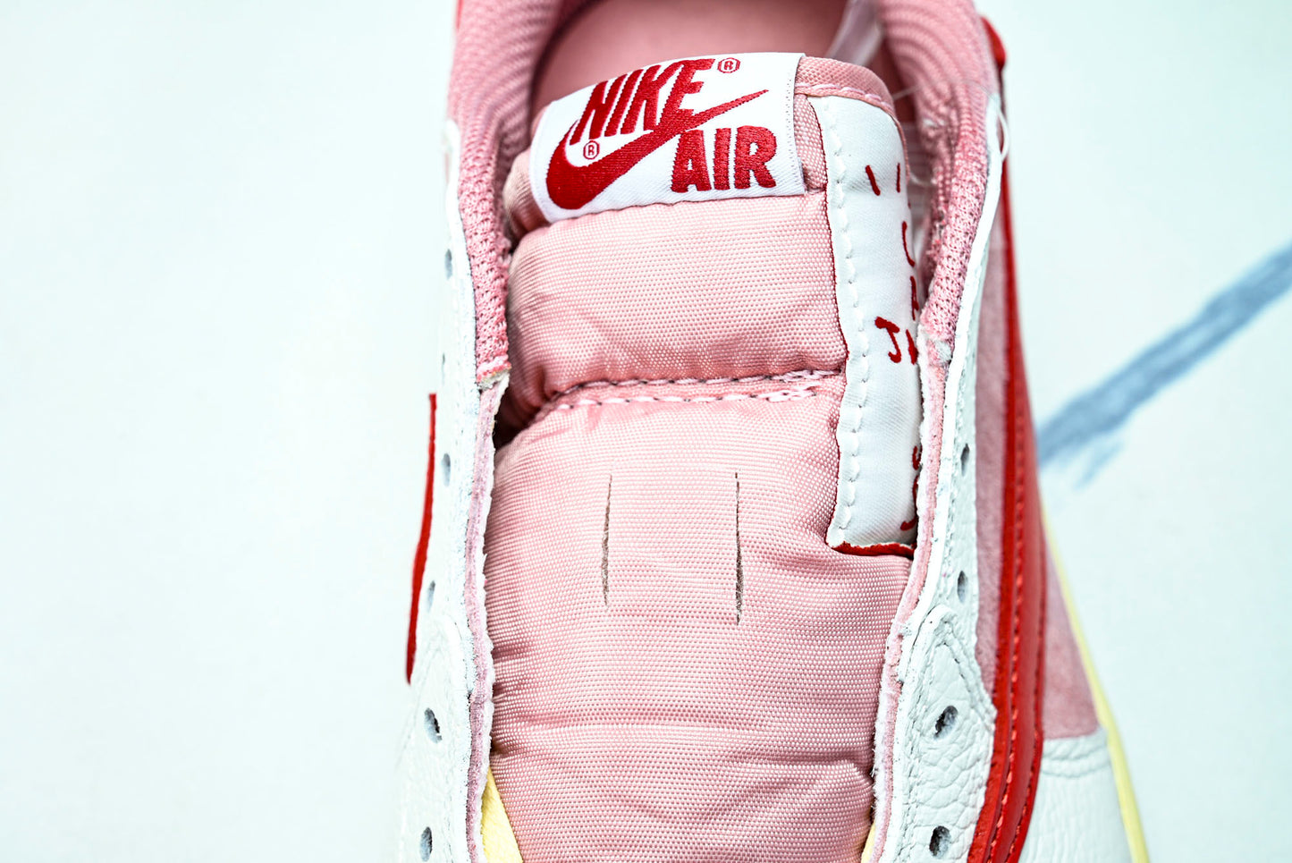 Travis Scott AJ1 Retro Low OG 'Tropical Pink'