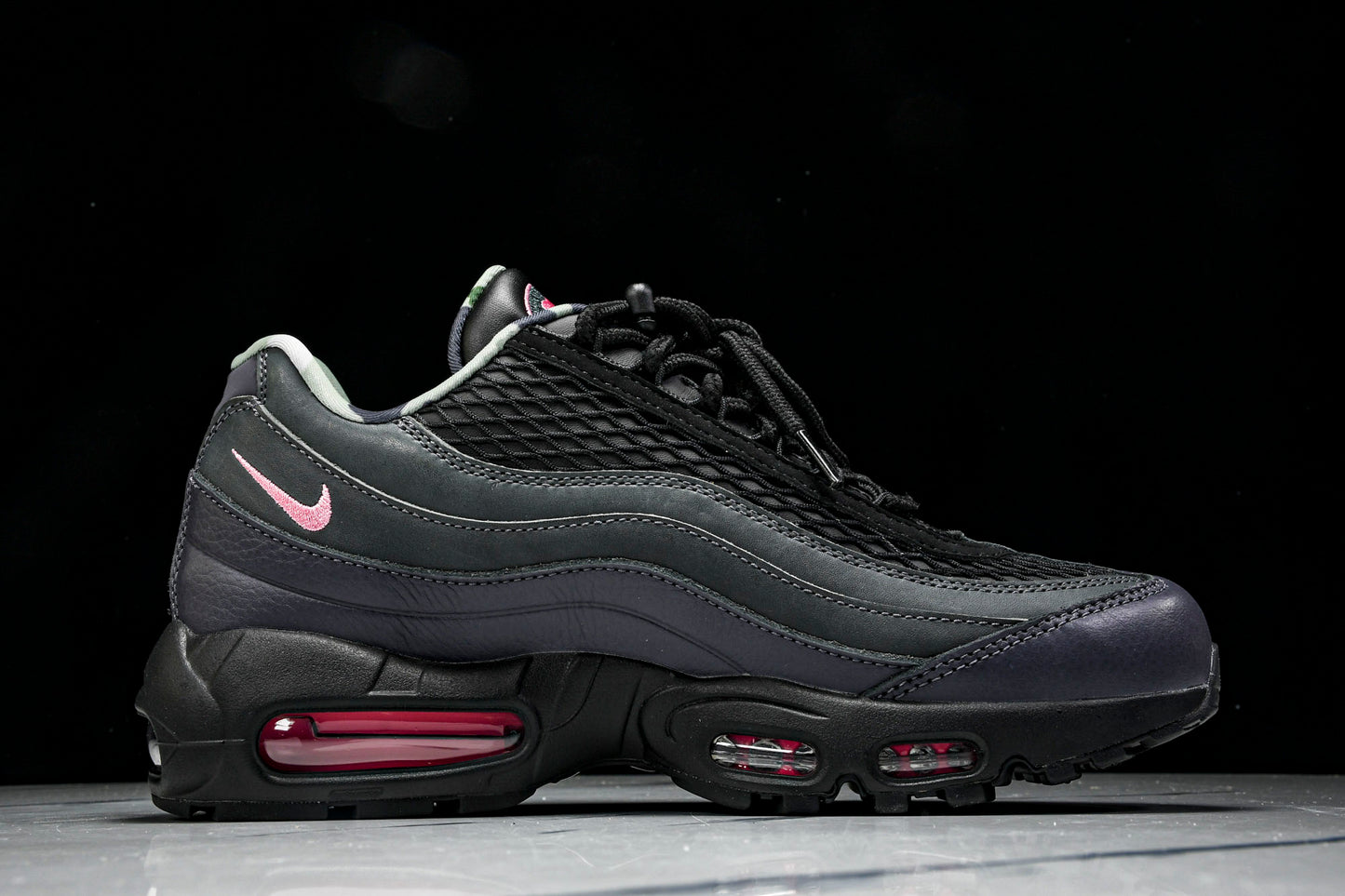 Corteiz x AM95 'Pink Beam'