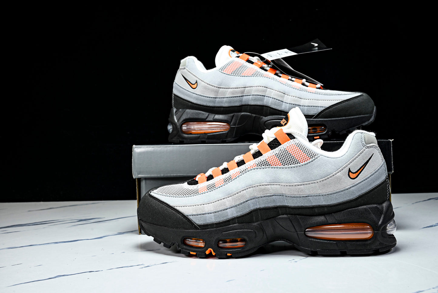 AM95 OG 'Bright Mandarin'