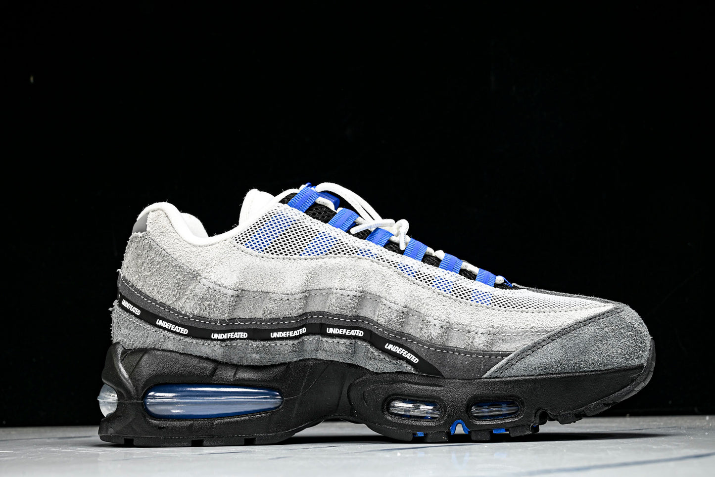Undefeated x AM95 Geo Exclusive Pack 'Birmingham Hyper Cobalt'