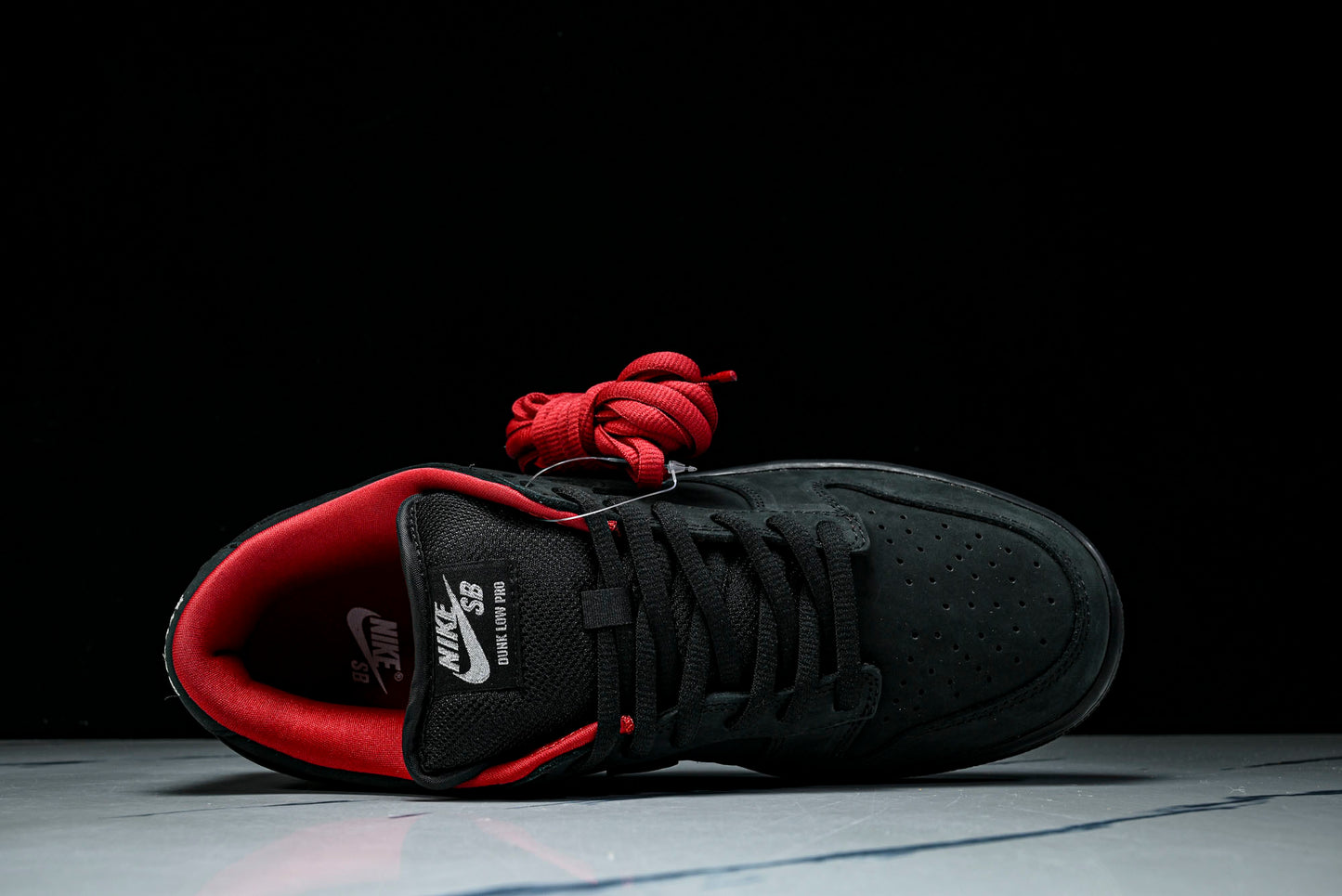 SB Dnk Low x Supreme 94 Black