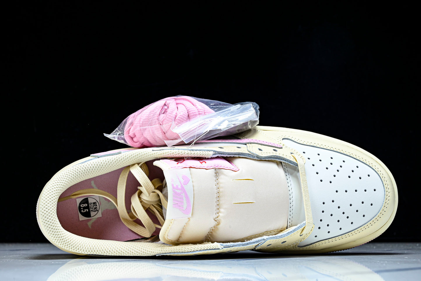 Travis Scott AJ1 Retro Low OG 'Muslin Shy Pink'