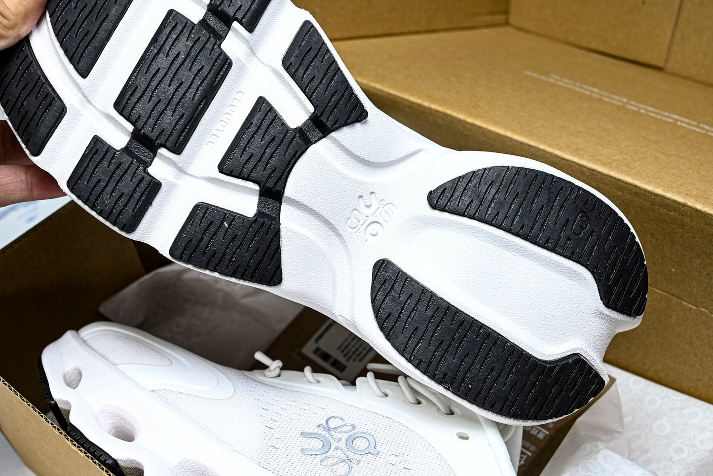 LOEWE × ON Cloudsolo 'White'