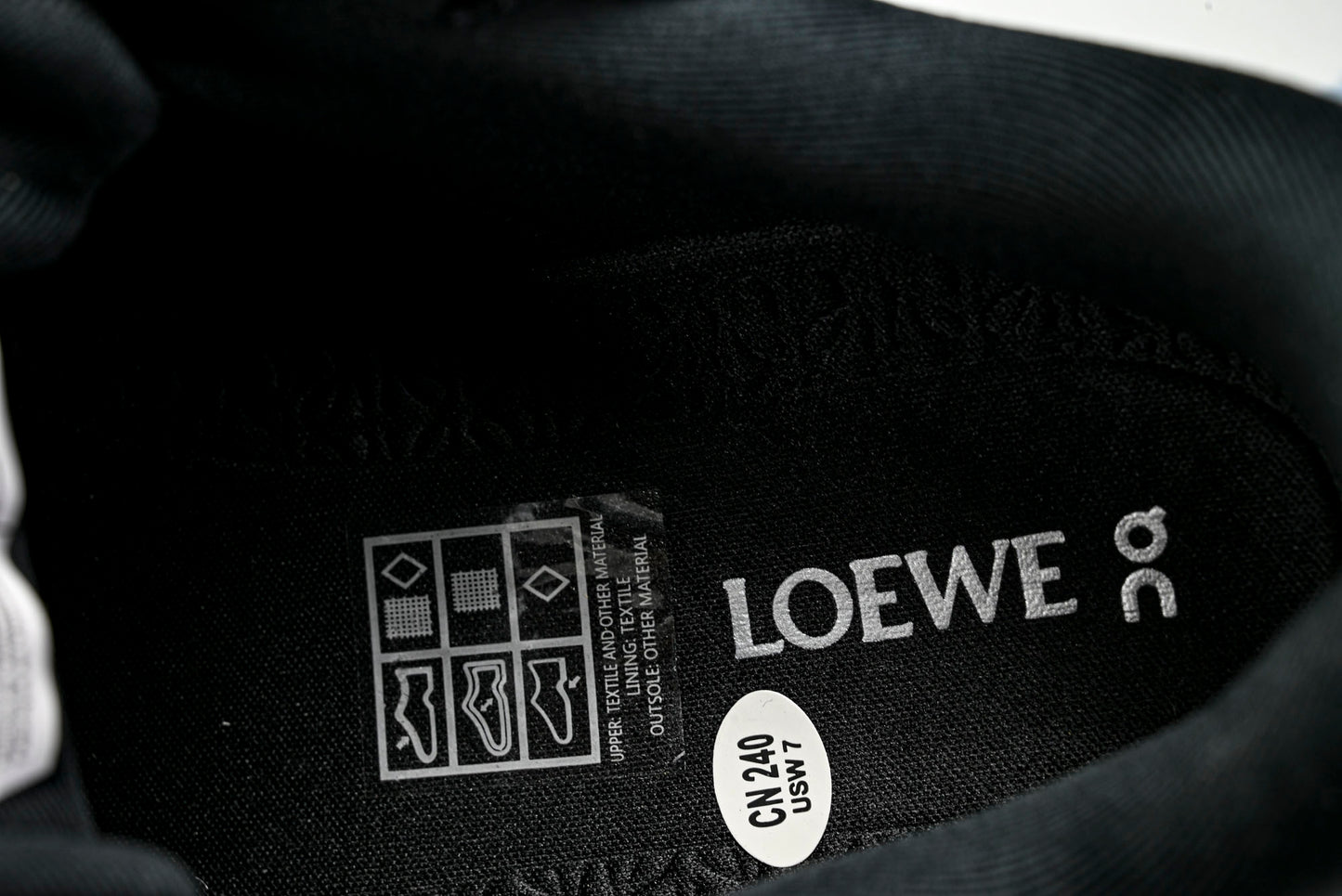 LOEWE × ON Cloudsolo 'Black White'