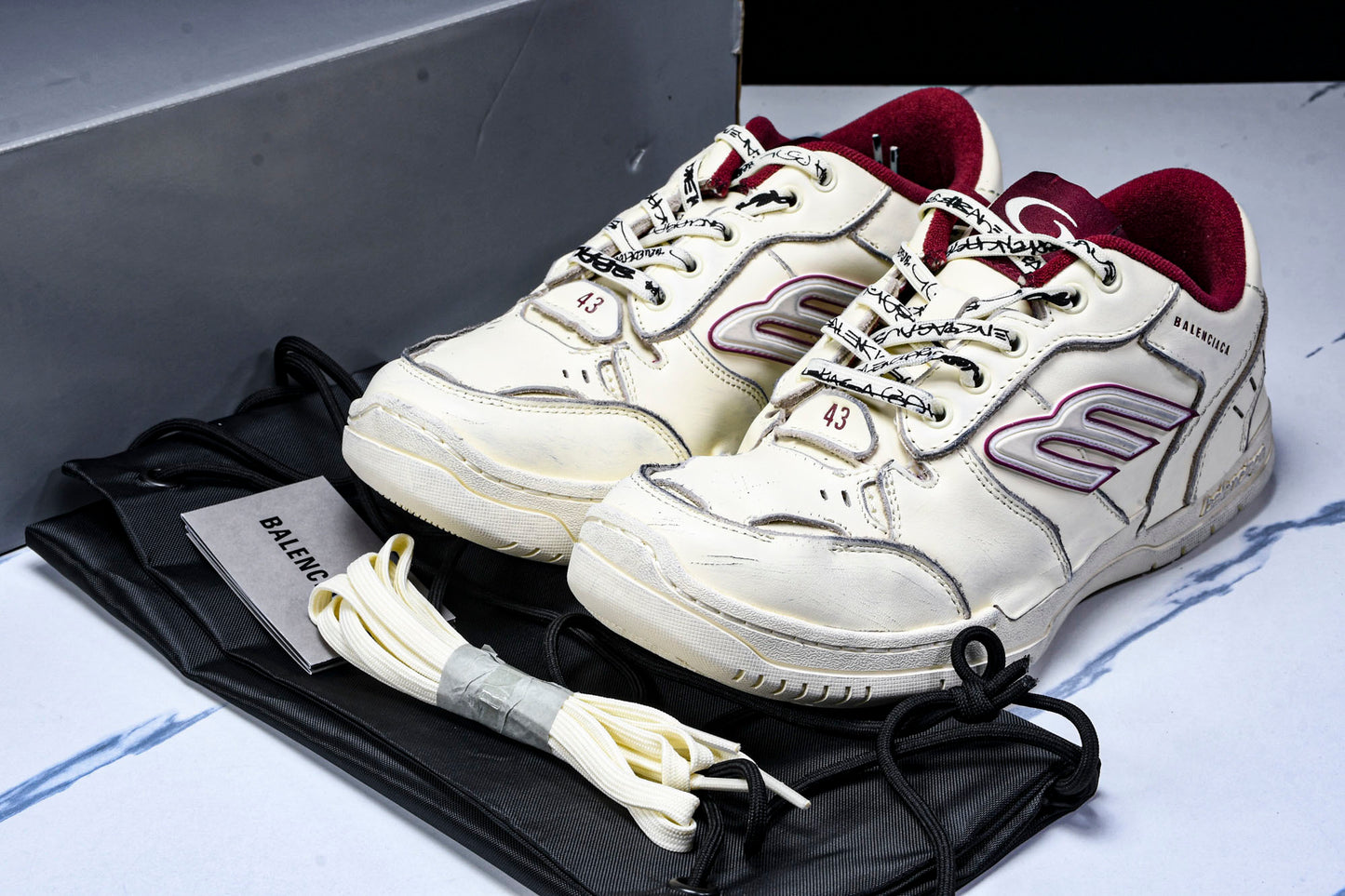 Вalenciaga Hamptons Worn-Out Sneaker 'Off-White Red'