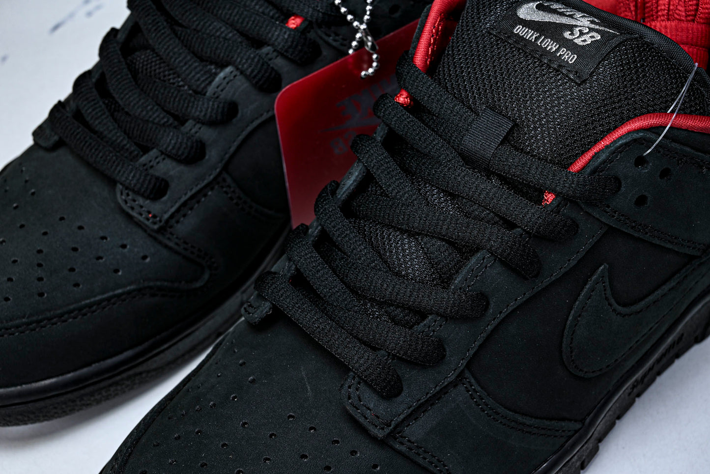 SB Dnk Low x Supreme 94 Black