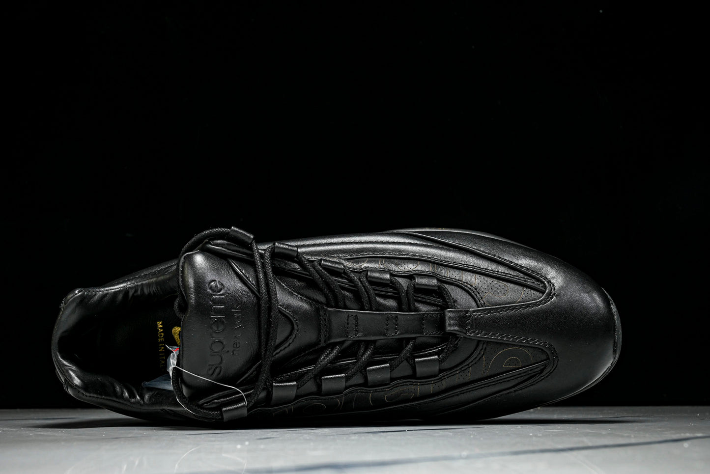 Supreme x AM95 Lux 'Black'