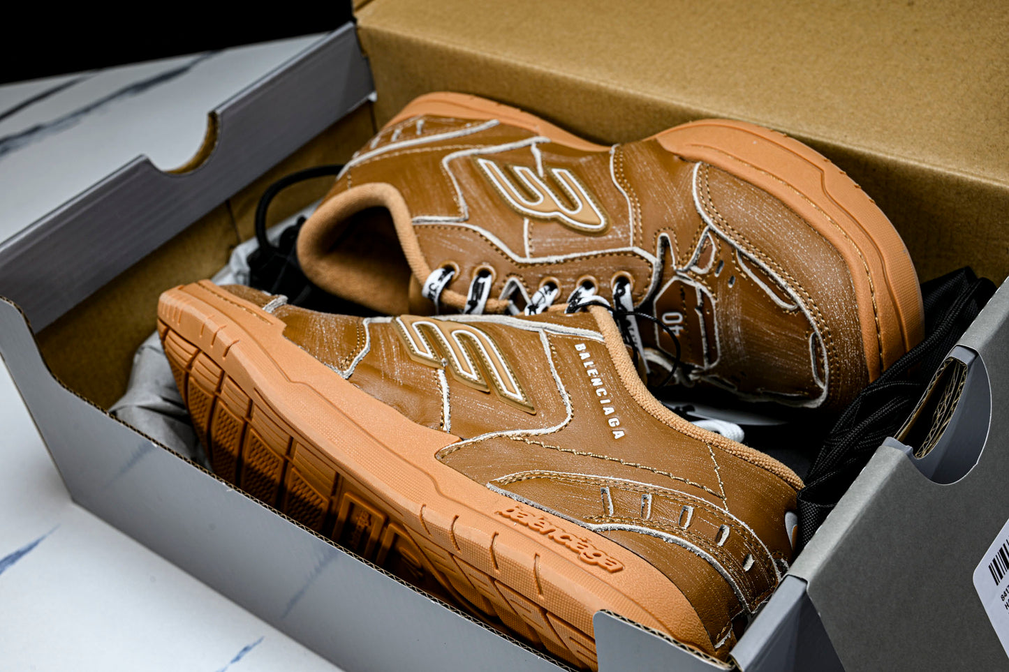 Вalenciaga Hamptons Worn-Out Sneaker 'Camel Brown'