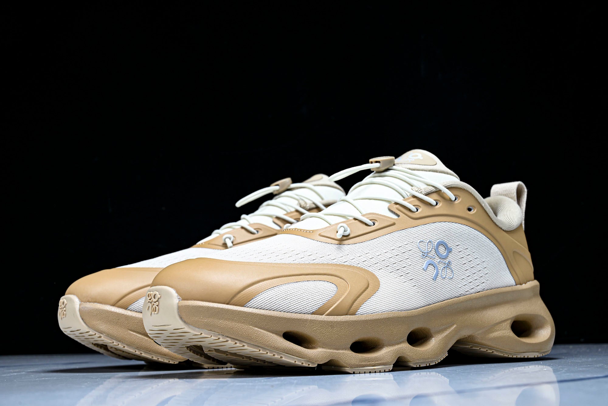 LOEWE × ON Cloudsolo 'Dark Sand Cream'