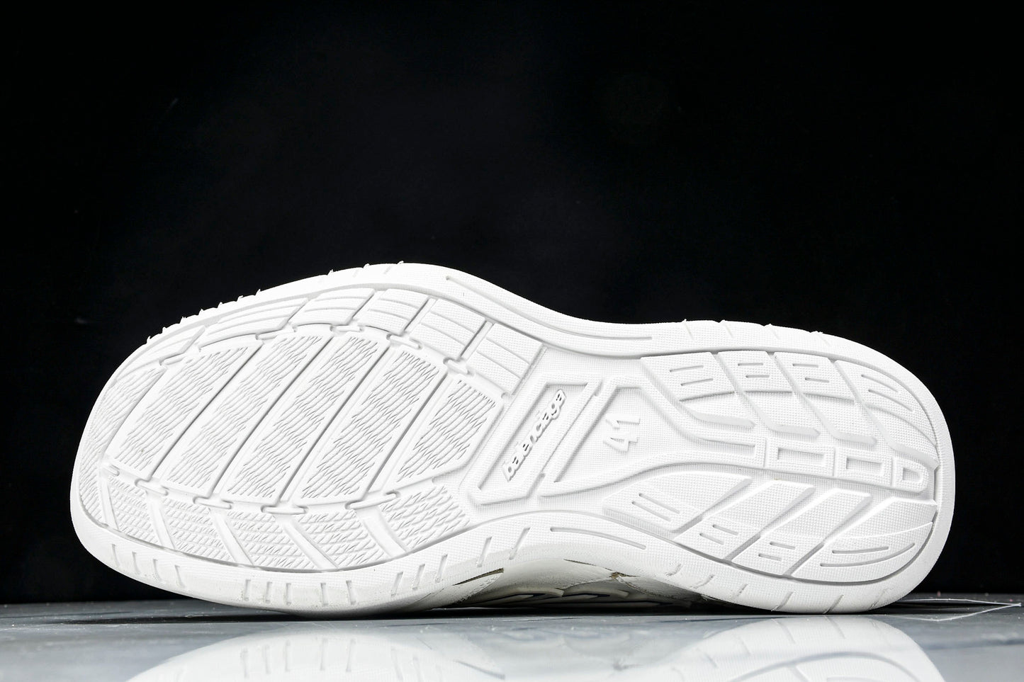 Вalenciaga Hamptons Worn-Out Sneaker 'White Blue'