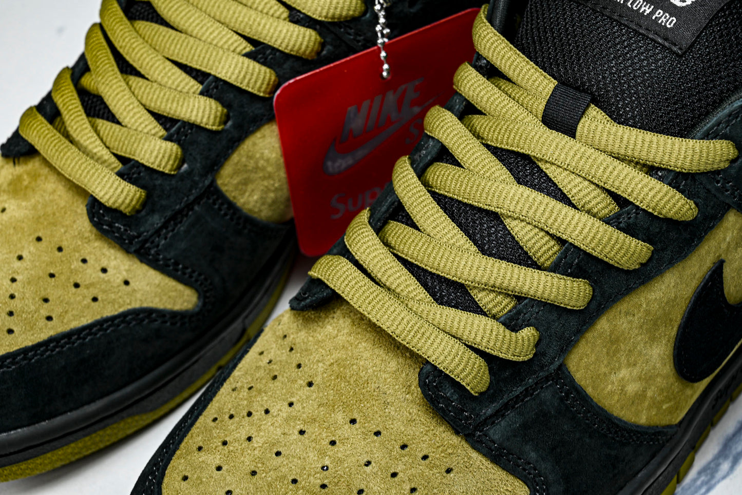 SB Dnk Low x Supreme 94 Camper Green