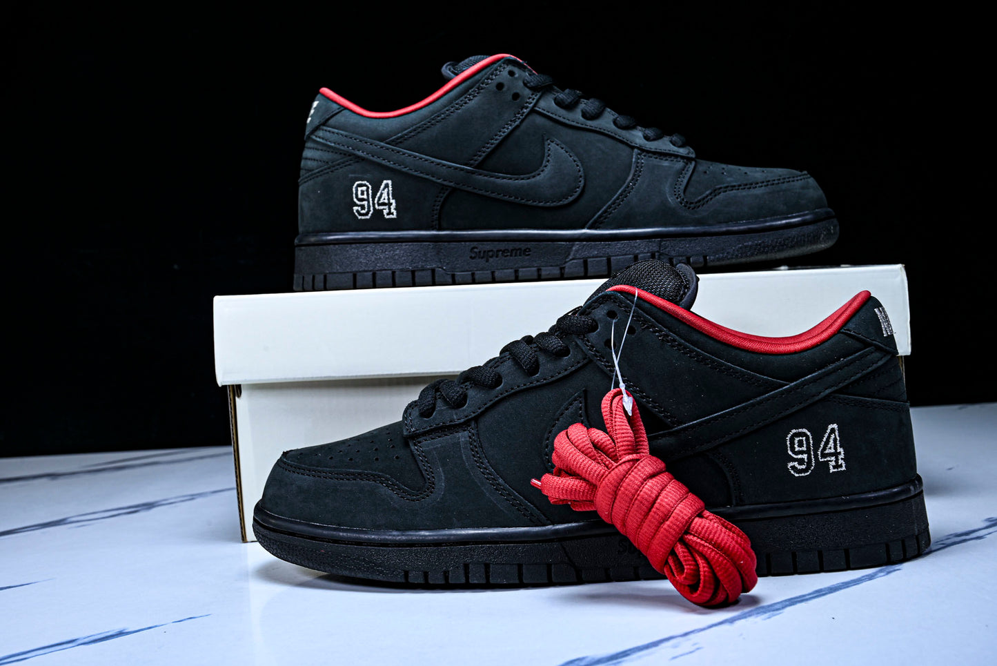 SB Dnk Low x Supreme 94 Black