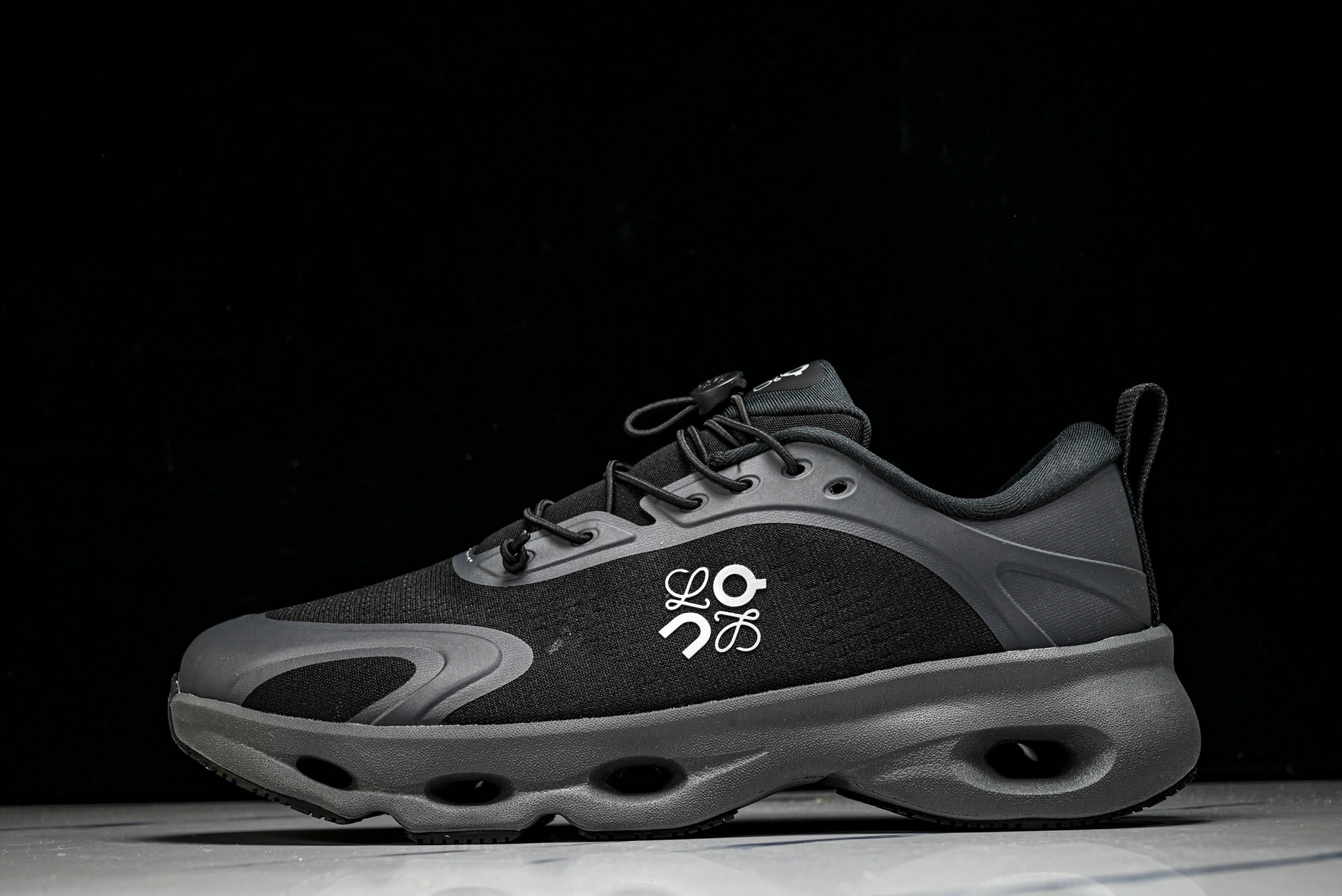 LOEWE × ON Cloudsolo 'Black'