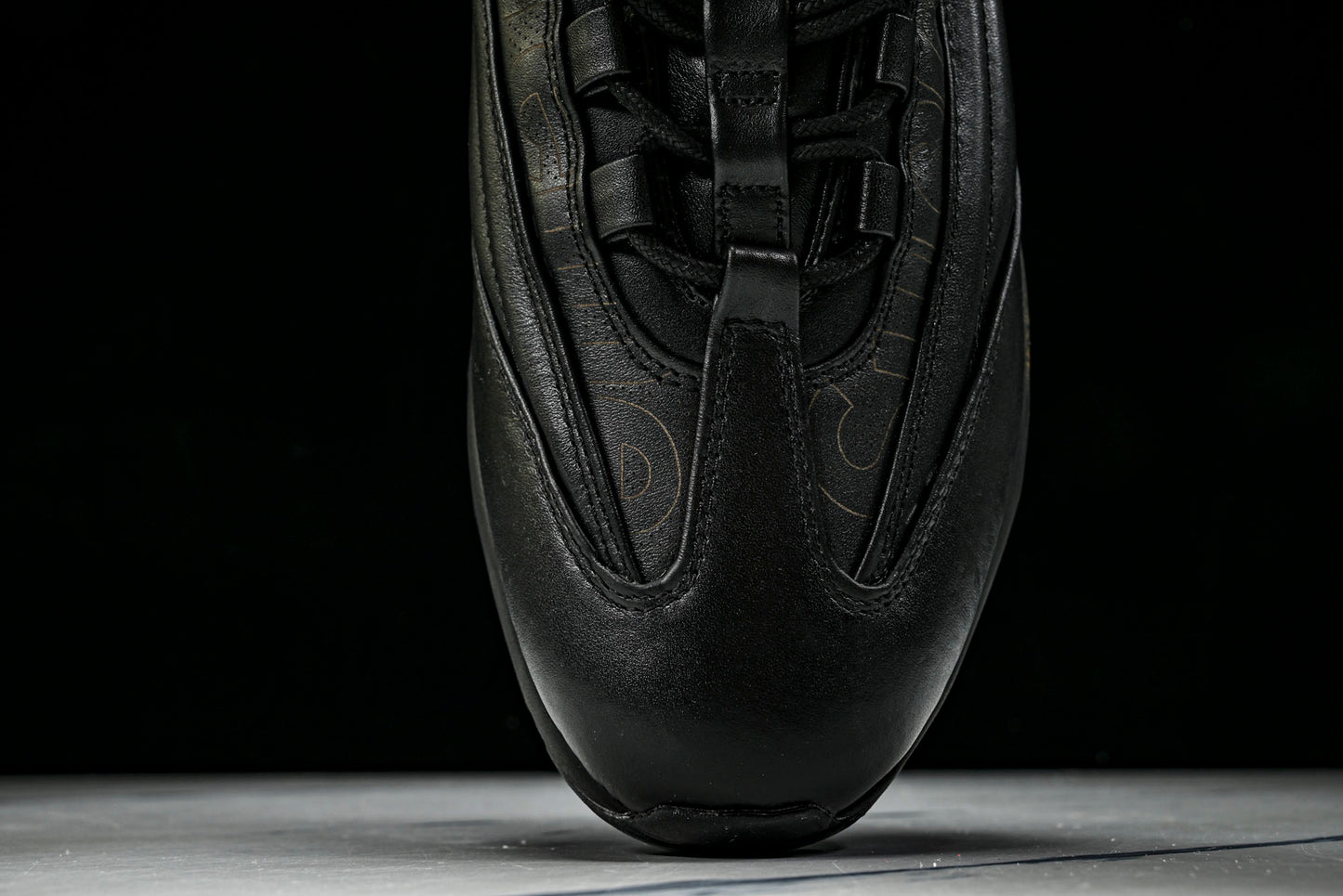 Supreme x AM95 Lux 'Black'