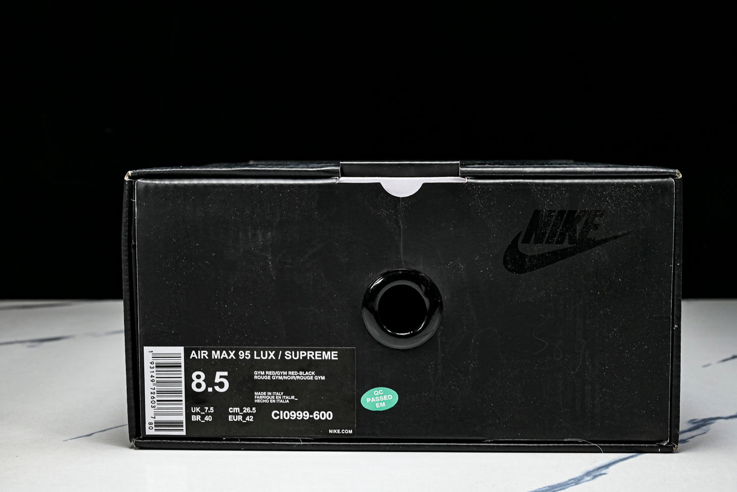 Supreme x AM95 Lux 'Gym Red'
