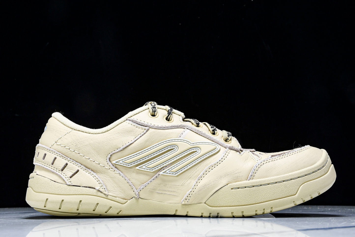 Вalenciaga Hamptons Worn-Out Sneaker 'Beige'